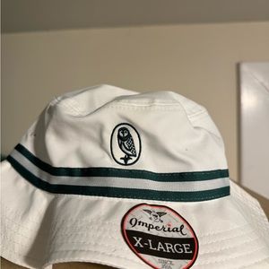 Old Barnwell Logod Golf Bucket Hat
